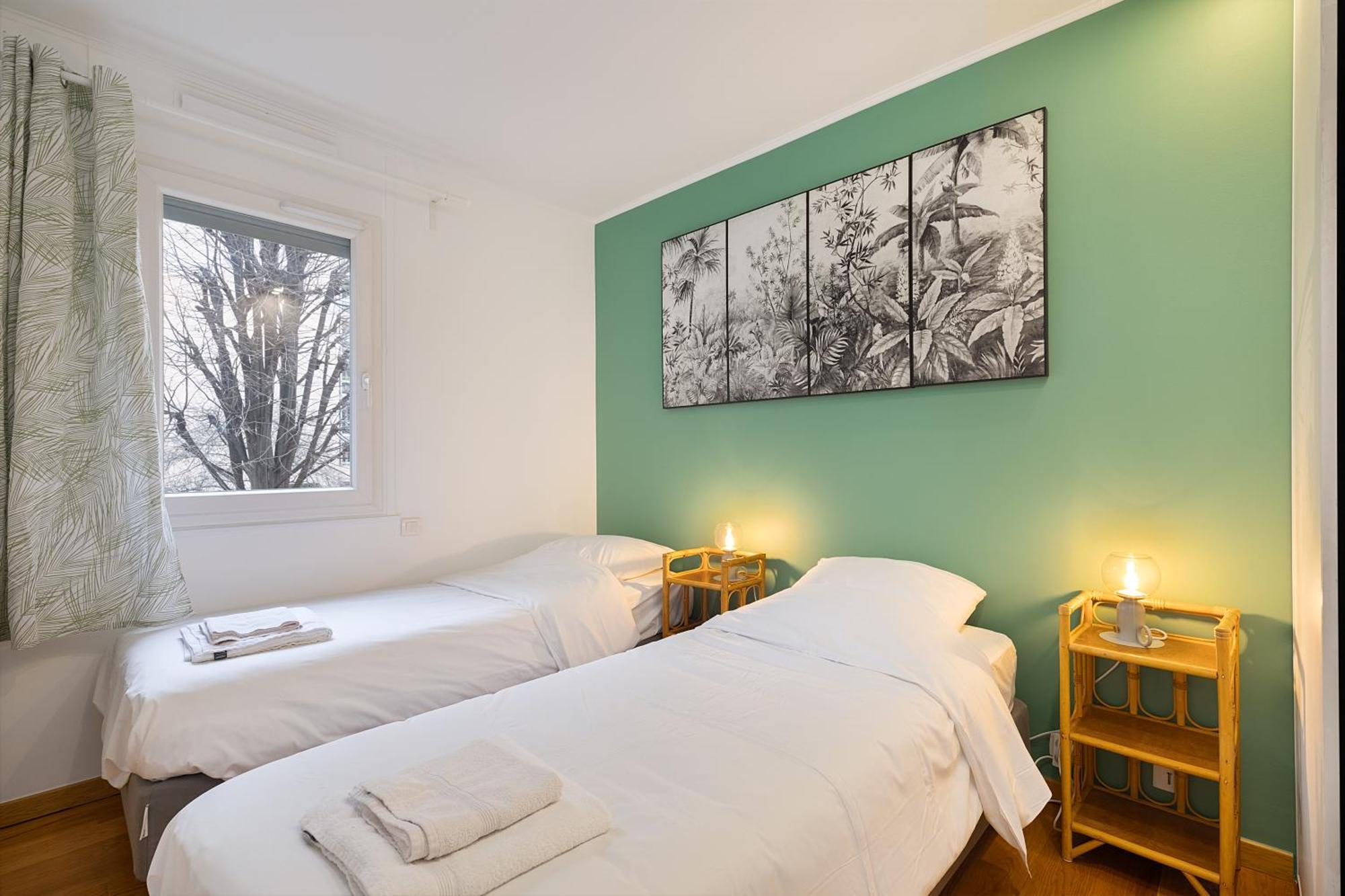 Cosy'N Paris - Parking Secure - Metro 14 - Wifi - Terrace - Premium Bedding Apartment ฌ็องตีญี ภายนอก รูปภาพ