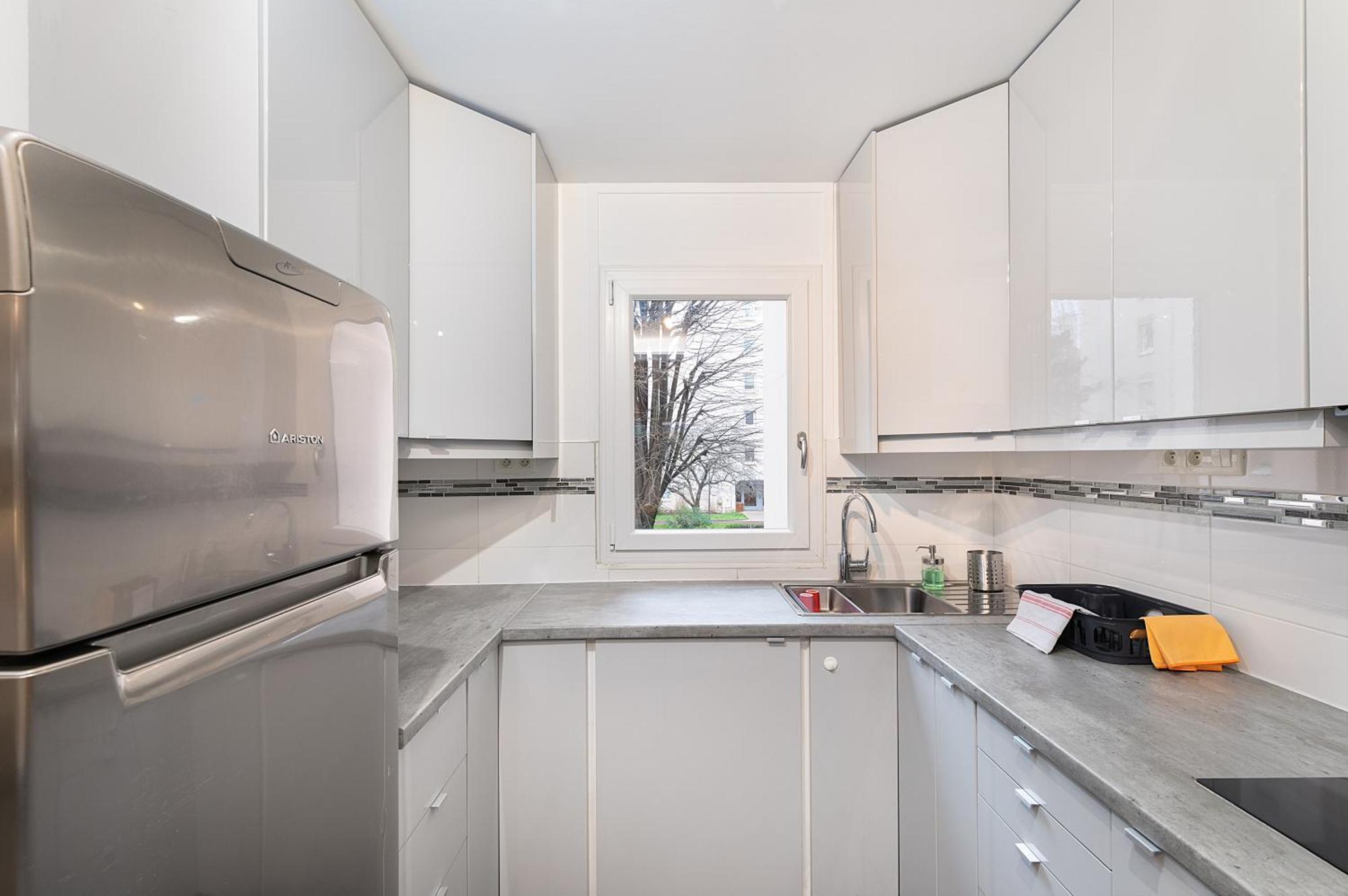 Cosy'N Paris - Parking Secure - Metro 14 - Wifi - Terrace - Premium Bedding Apartment ฌ็องตีญี ภายนอก รูปภาพ