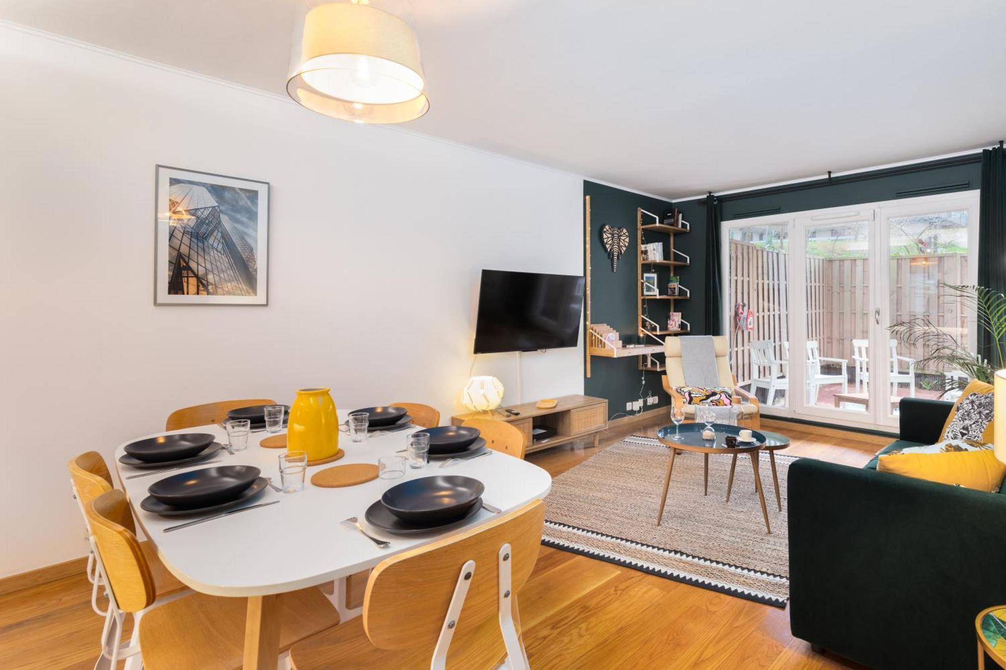Cosy'N Paris - Parking Secure - Metro 14 - Wifi - Terrace - Premium Bedding Apartment ฌ็องตีญี ภายนอก รูปภาพ